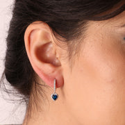 Orecchini in Argento 925 a cerchietto con pendente a forma di cuore con zircone blu zafiro