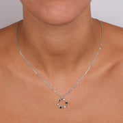 Collana in Argento 925 con pendente a giro alternato di stelle e cristalli multicolore.