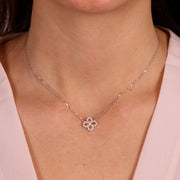 Collana in Argento 925  con fiore champagne placcato rodio