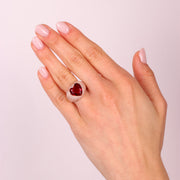 Anello in Argento 925 con cuore centrale rosso