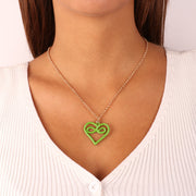 Collana in Metallo con ciondolo a forma di cuore con infinito in smalto verde